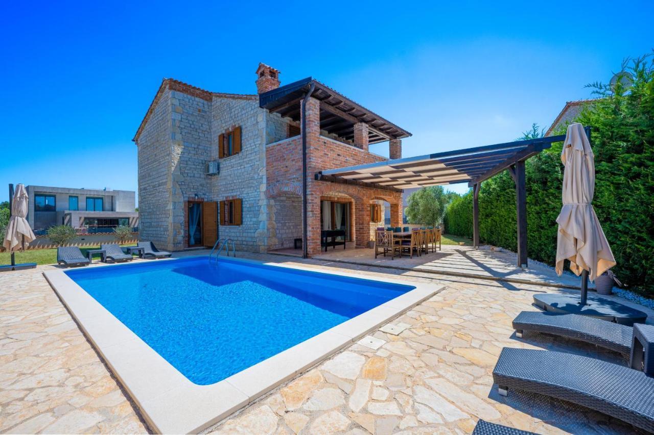 Villa 9 Mani Butkovići Exteriör bild