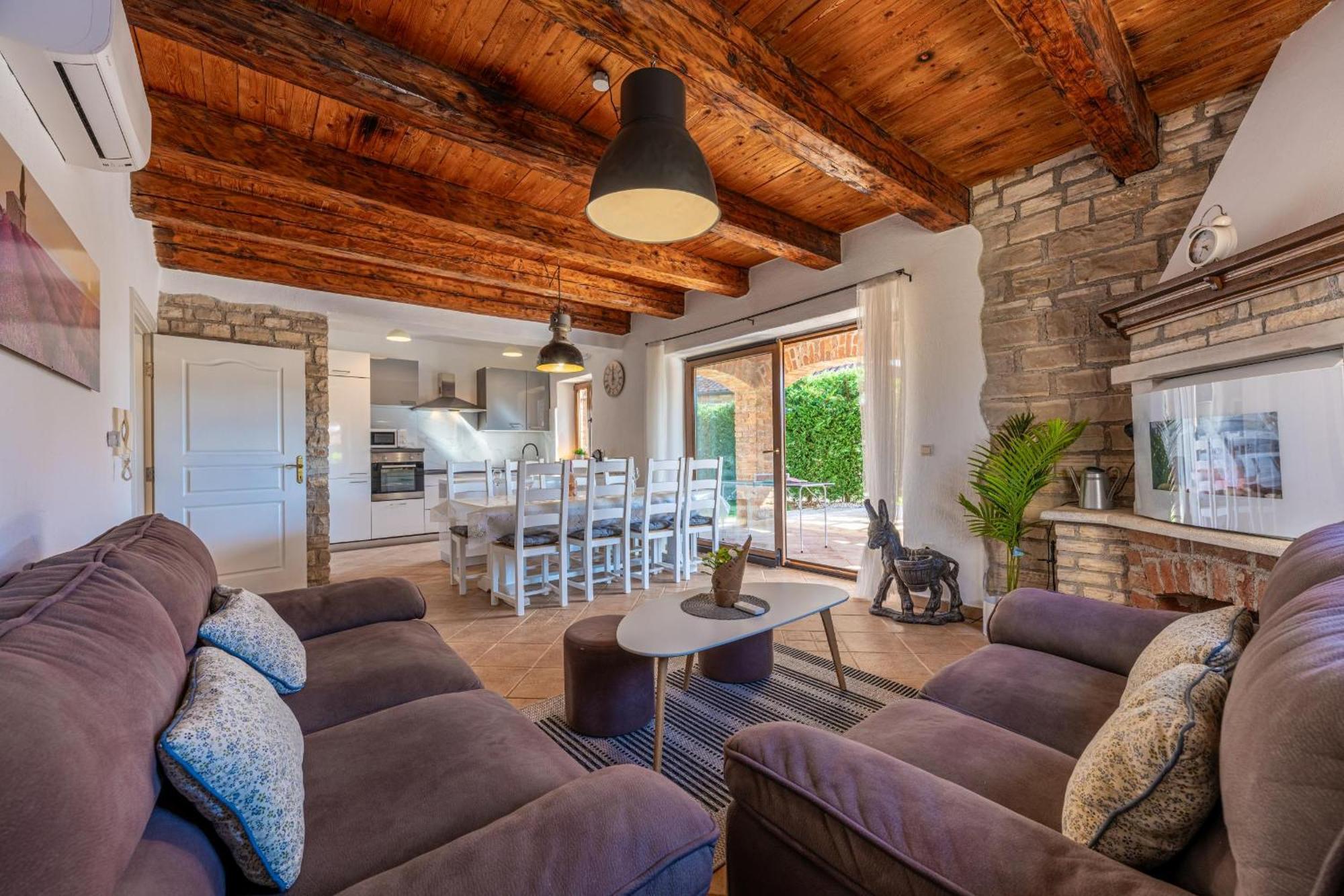 Villa 9 Mani Butkovići Exteriör bild