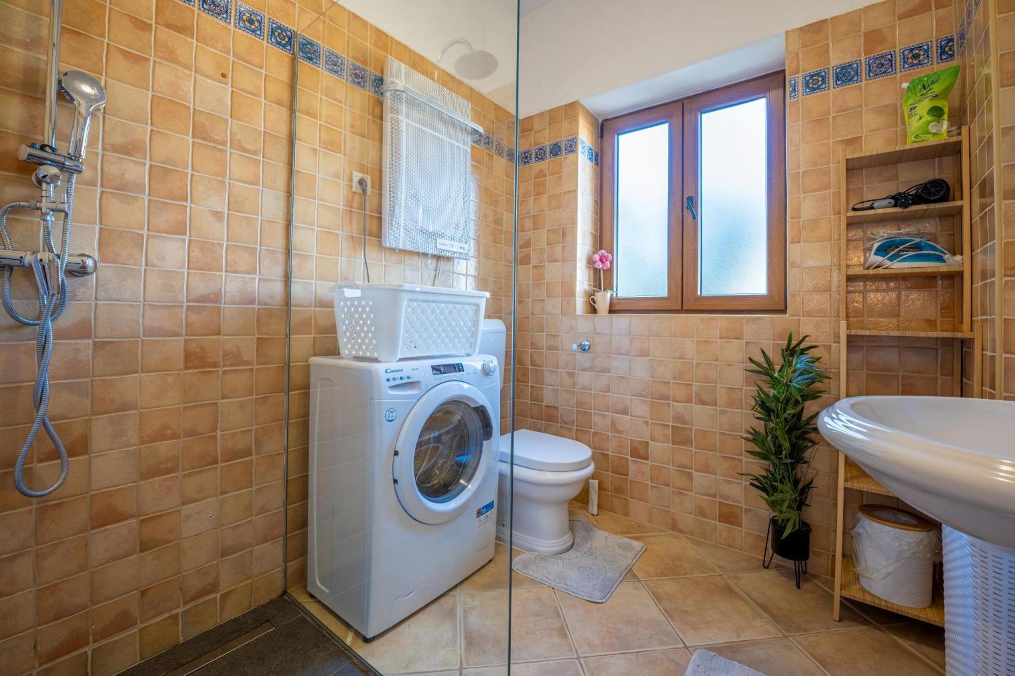 Villa 9 Mani Butkovići Exteriör bild