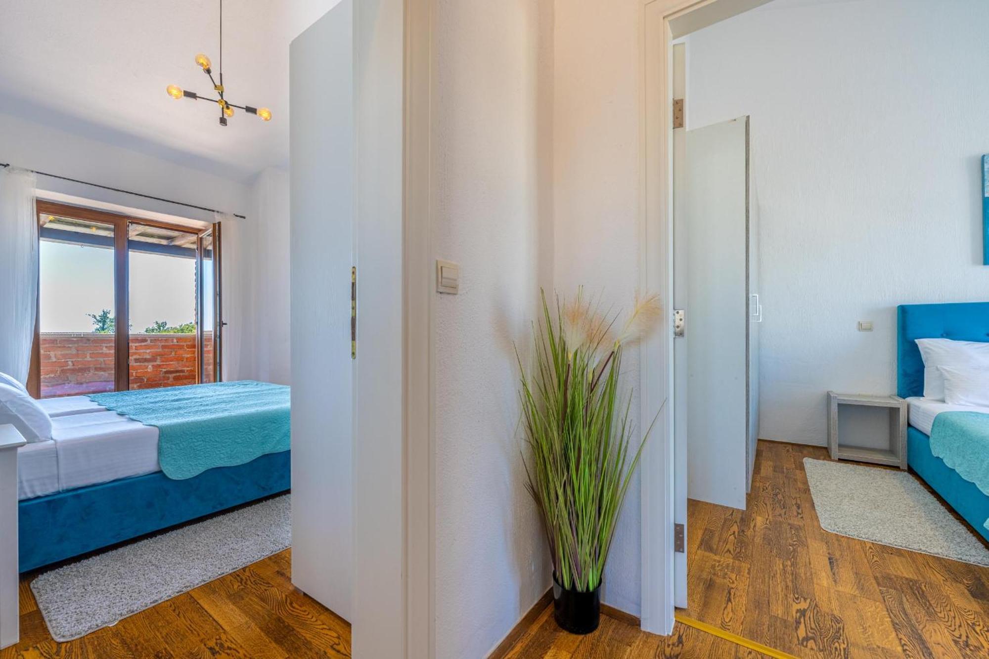 Villa 9 Mani Butkovići Exteriör bild