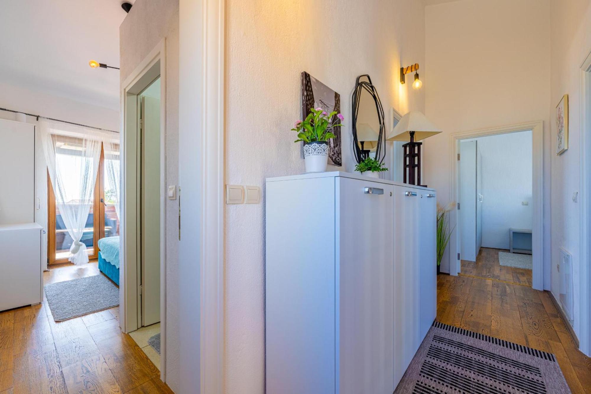 Villa 9 Mani Butkovići Exteriör bild