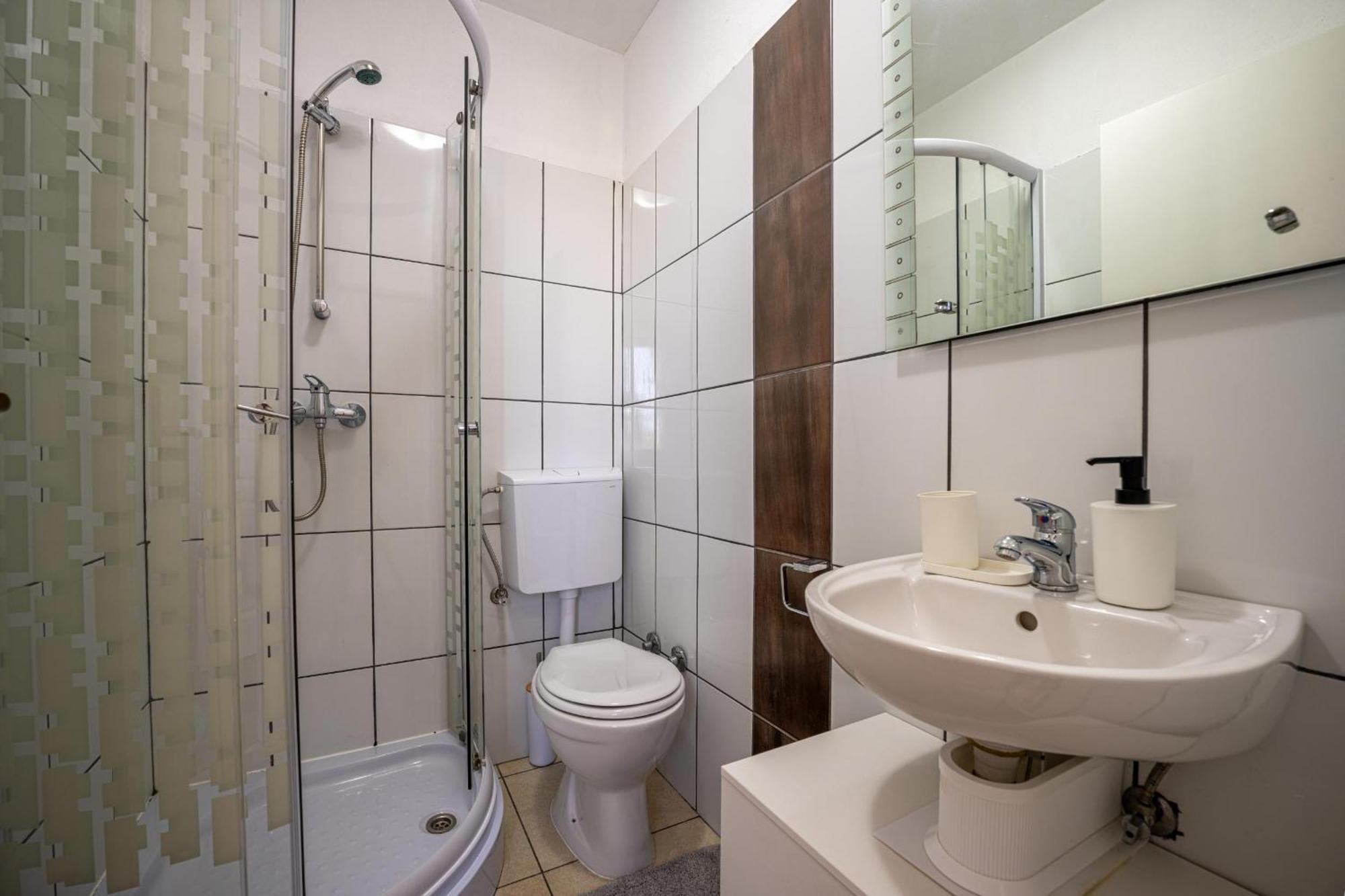 Villa 9 Mani Butkovići Exteriör bild