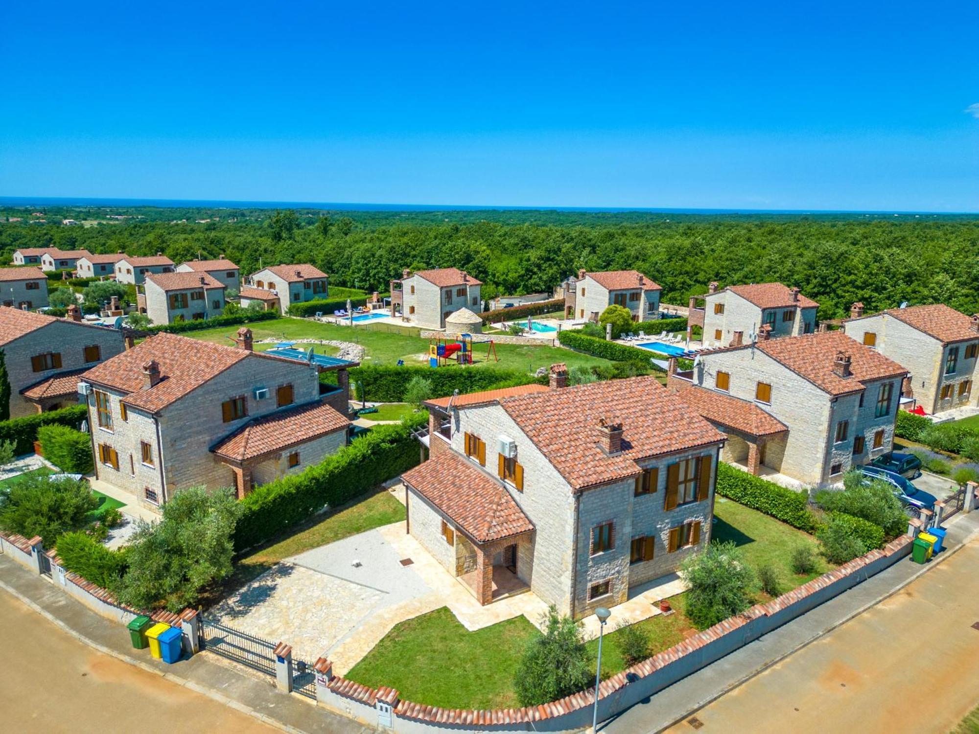 Villa 9 Mani Butkovići Exteriör bild