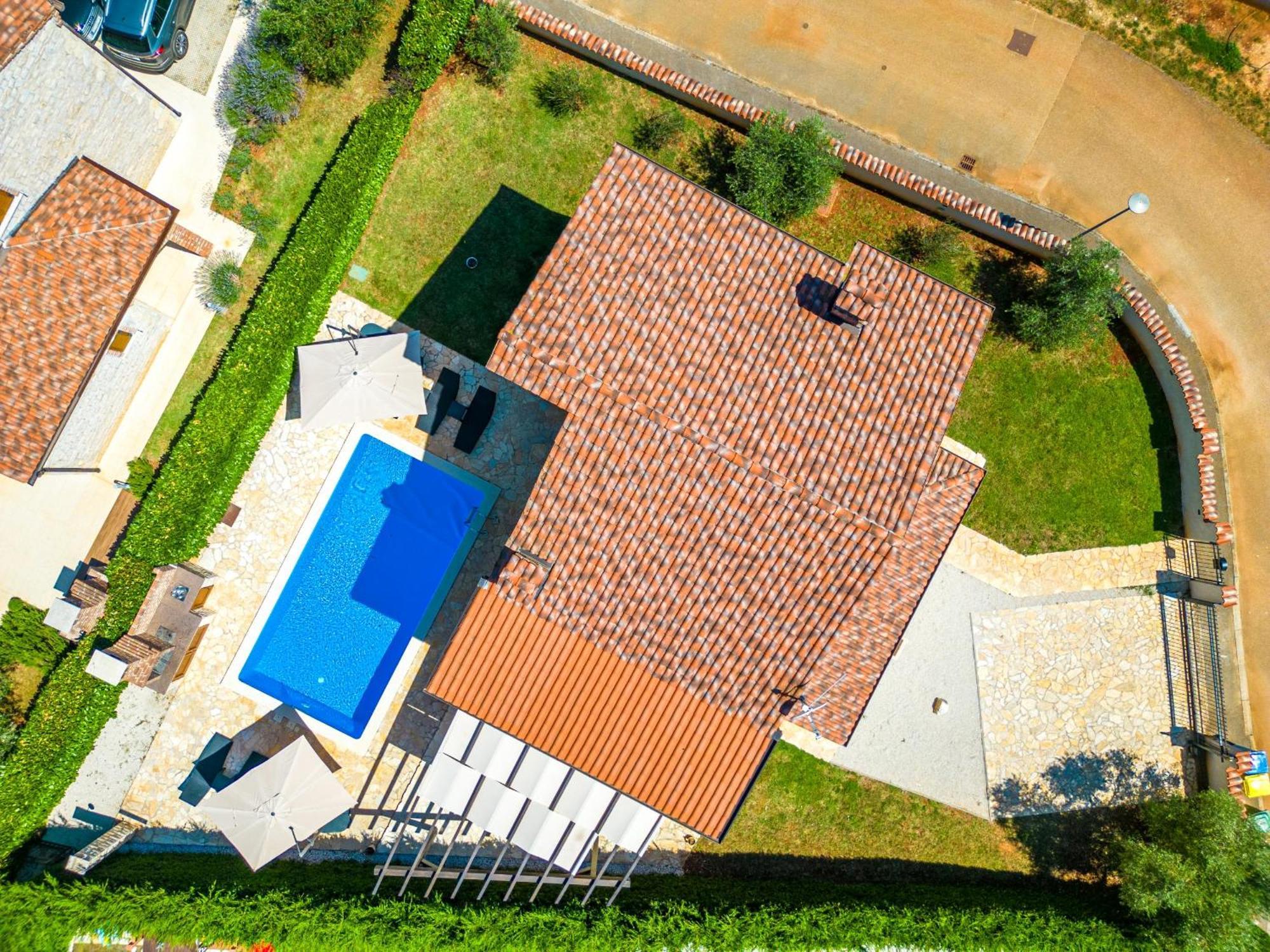 Villa 9 Mani Butkovići Exteriör bild